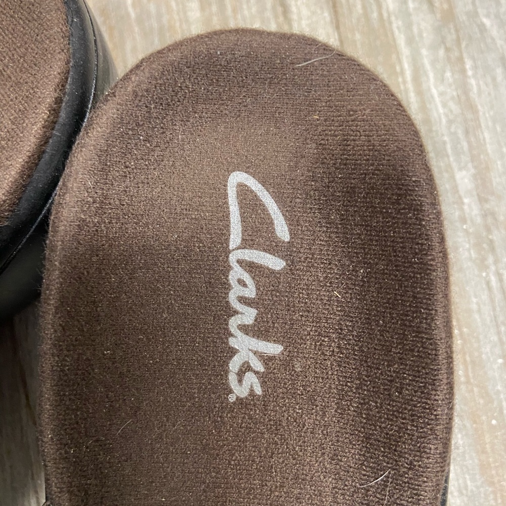 Shoes - Picture 2 of 3